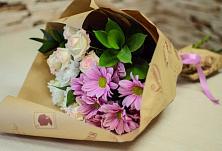 Букет цветов из:  Розы и Хризантемы #REPLACE_PRED# Сахарово